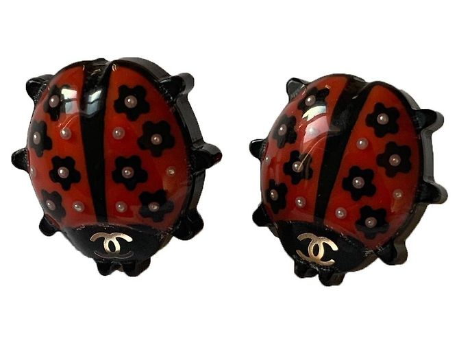 Chanel Orecchini Nero Plastica