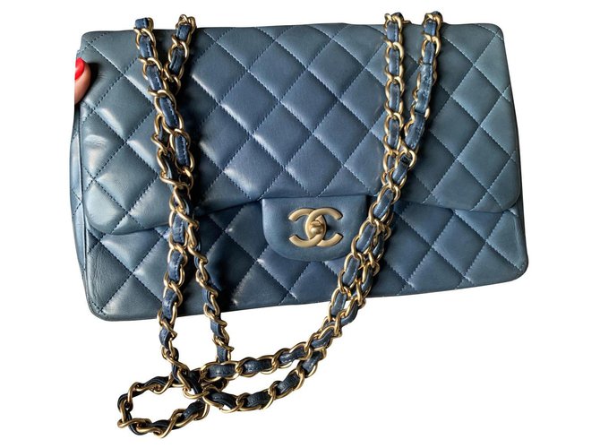 Timeless Bolso de hombro Chanel classic con solapa Azul claro Cuero  ref.323006