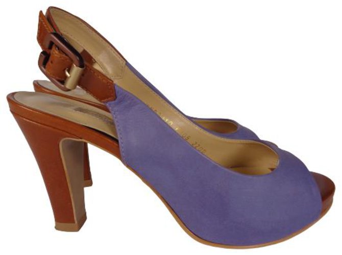 Balenciaga Des sandales Cuir Violet  ref.323304