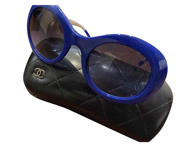 Occhiali da sole Chanel blu navy