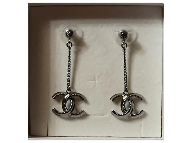 Chanel Earrings Black Silvery Metallic Silver Metal  ref.323378