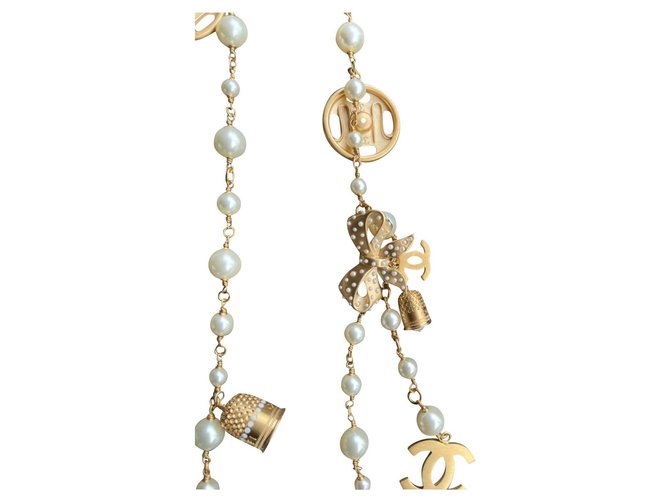 Chanel Necklaces Golden Metal  ref.323402