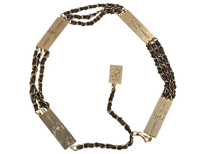Chanel Cinturones Negro Dorado Cuero Metal  ref.323419