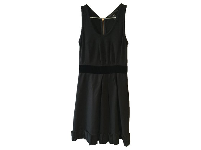 Black dress with velvet waist Marc by Marc Jacobs Wool Nylon Modal Rayon  ref.323471