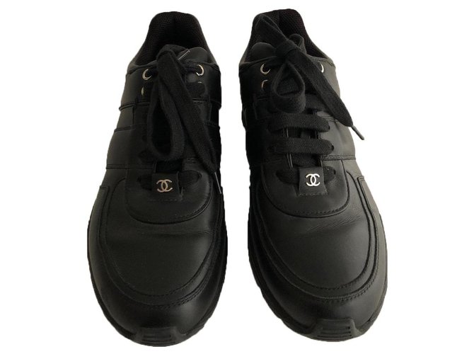Chanel Sneakers Black Leather  ref.323754