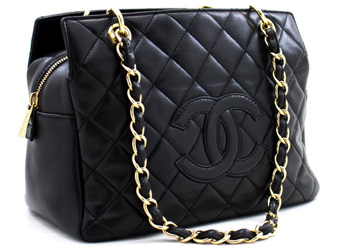 CHANEL Lambskin Chain Shoulder Bag Shopping Tote Black Quilted