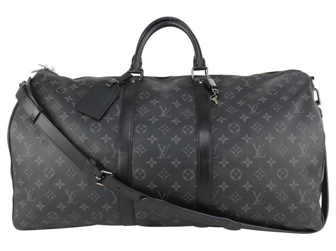 Louis Vuitton Monogram Eclipse Keepall Bandouliere 55 Duffle Bag with Strap  Leather ref.324513 - Joli Closet