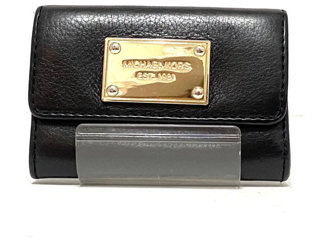 Michael Kors Women's Wallets - Bags | Stylicy India