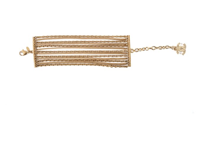 Chanel Bracciale a catena in oro con CC . pendenti D'oro Metallico Metallo  ref.327677