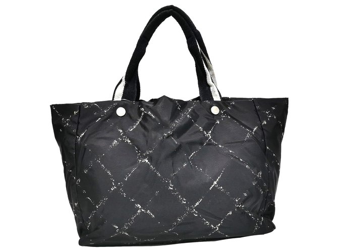 Chanel Black Old Travel Line Nylon Tote Bag White Cloth  ref.328122