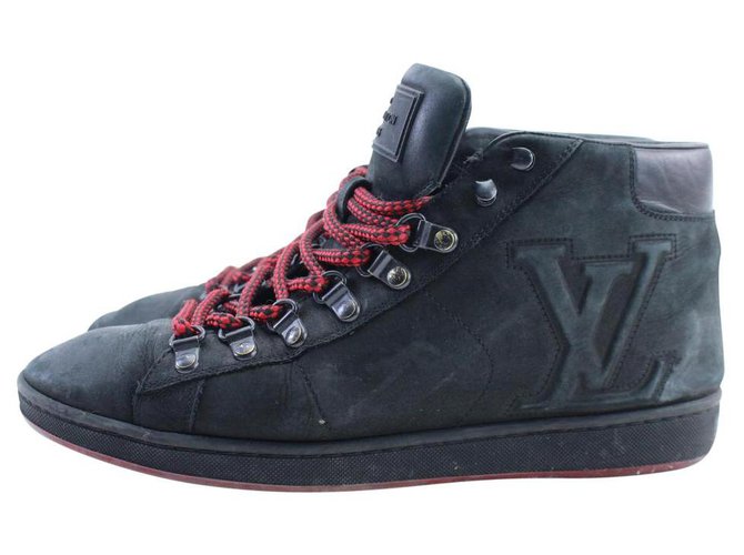 Louis Vuitton MENS US 6.5 Black Nubuck Varsity Sneaker Leather  ref.328627