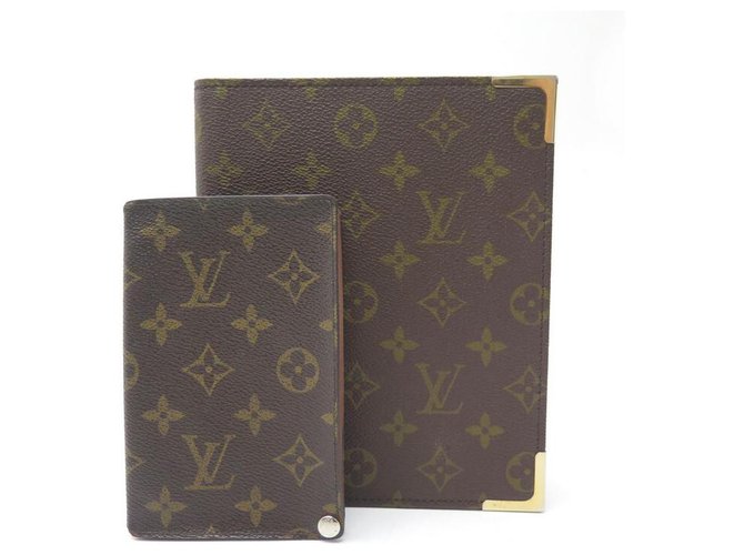 Porta pasaporte louis online vuitton