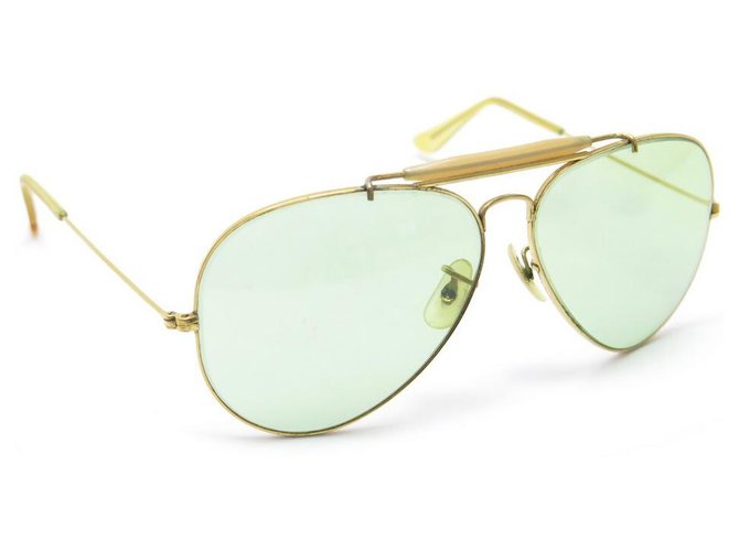 Ray-Ban VINTAGE RAY BAN THE GENERAL B&L USA SUNGLASSES IN GOLD