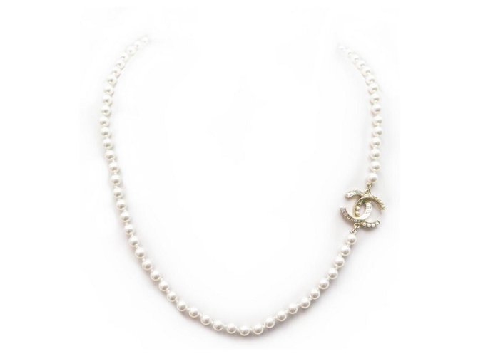 NEW CHANEL PEARLS LOGO CC NECKLACE 57 65 CM METAL GOLD NEW PEARLS NECKLACE NEW White  ref.329906