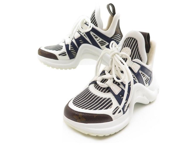 NEUF CHAUSSURES LOUIS VUITTON BASKETS ARCHLIGHT 35 SNEAKERS TOILE NEW SHOES Blanc  ref.329967