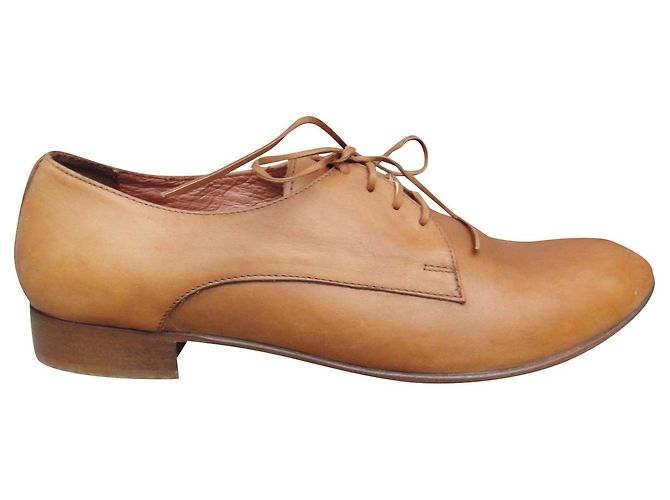 Derbis de Claudie Pierlot p 37 Marrón claro