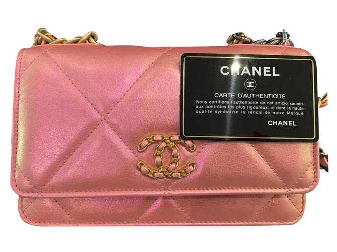 Chanel 19 Chanel Portafoglio a catena Rosa Pelle  ref.330255