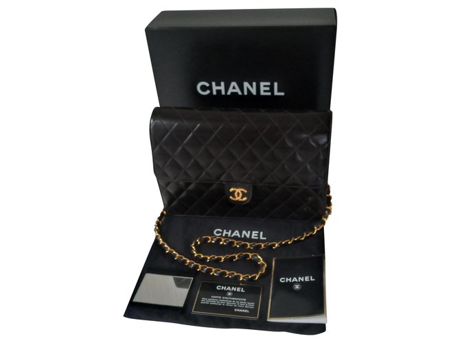Timeless Sublime clássico bolsa Chanel icônica Preto Pele de cordeiro  ref.330291