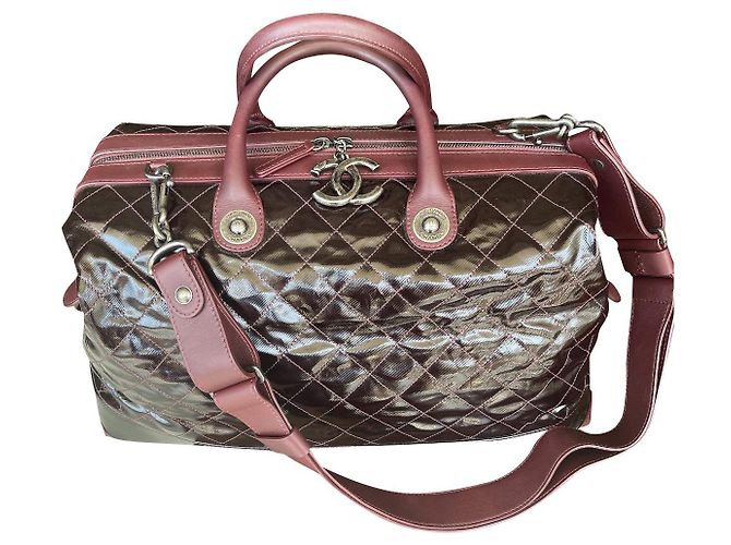 31 Cambon Chanel gesteppte Reisetasche Pflaume