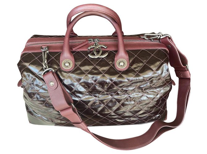 31 Cambon Chanel  Quilted Duffle Bag Prune Patent leather Lambskin  ref.330300