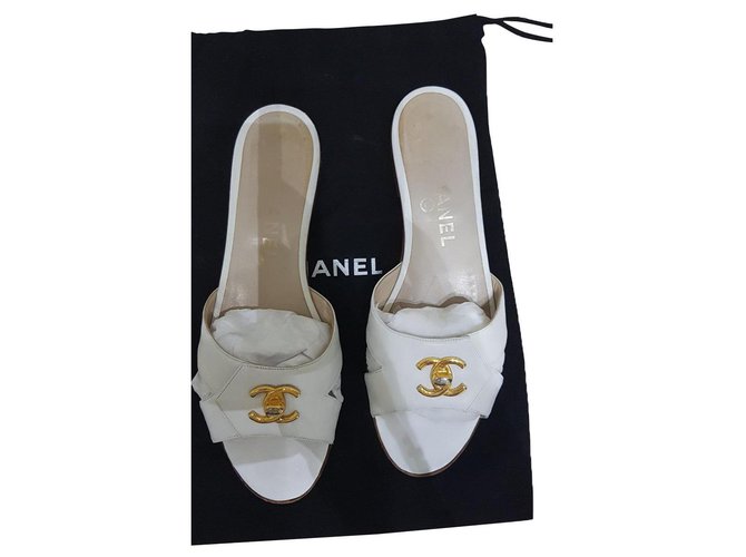 Chanel sandali White Leather  ref.330329