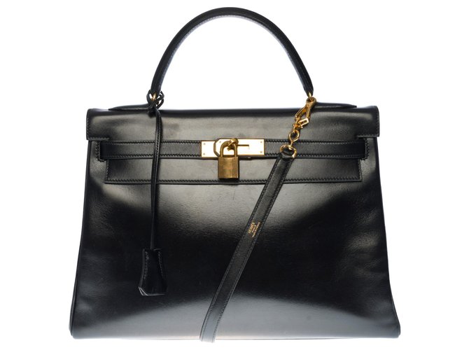 Hermès Splendide sac à main Hermes Kelly 32 retourné bandoulière en cuir box noir, garniture en métal plaqué or  ref.330343