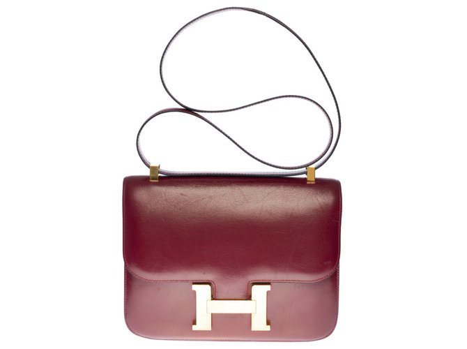 Hermès Splendid Hermes Constance handbag 23 cm leather box bordeaux, garniture en métal doré Dark red  ref.330351