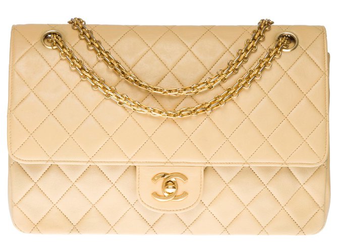 Timeless Splendida borsa Chanel Classique in pelle trapuntata beige, garniture en métal doré  ref.330515
