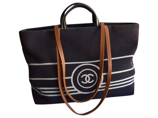 Chanel Grand sac cabas CC Shopping 38 cm Jean Bleu Bleu Marine  ref.332316