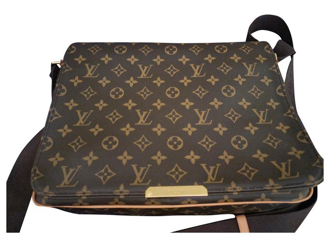 Louis Vuitton Brown Monogram Montsouris GM Cloth ref.899692 - Joli Closet