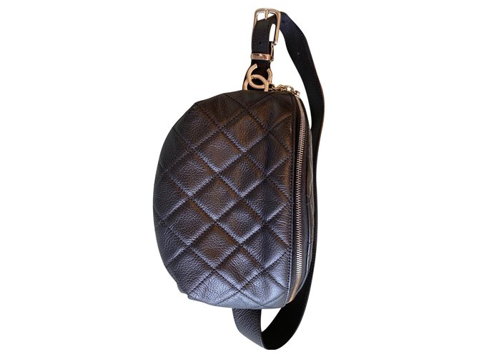 Girl Chanel belt bag Uniform model Black Leather  ref.332798