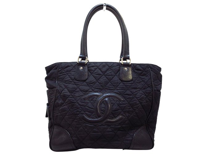 Chanel shoulder bag Black Synthetic  ref.333203