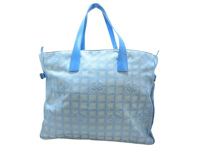 Chanel Travel bag Blue Cloth  ref.333233