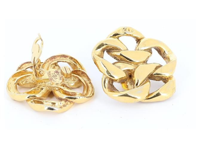 Chanel Aretes Gold hardware Oro  ref.333250