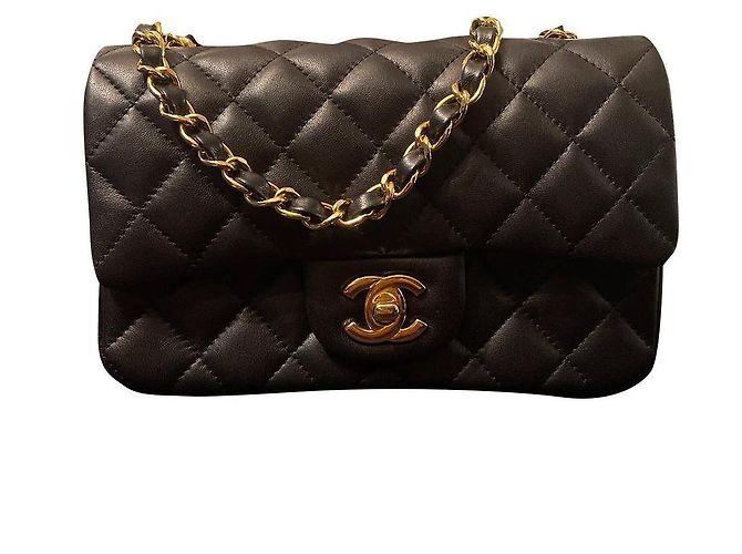 Timeless Chanel Mini bolsa de pele de cordeiro preta Preto