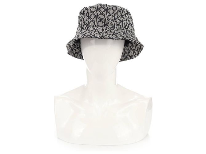 Calvin Klein Beanie Mütze Schwarz und Grau aus Polyester