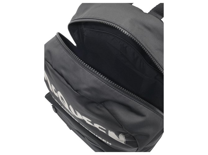Alexander Mcqueen Metropolitan Backpack in Black Nylon  ref.333339