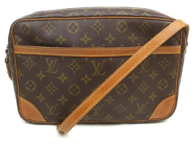 Louis Vuitton Monogram Trocadero 27 Crossbody Bag 9LV712 Leather