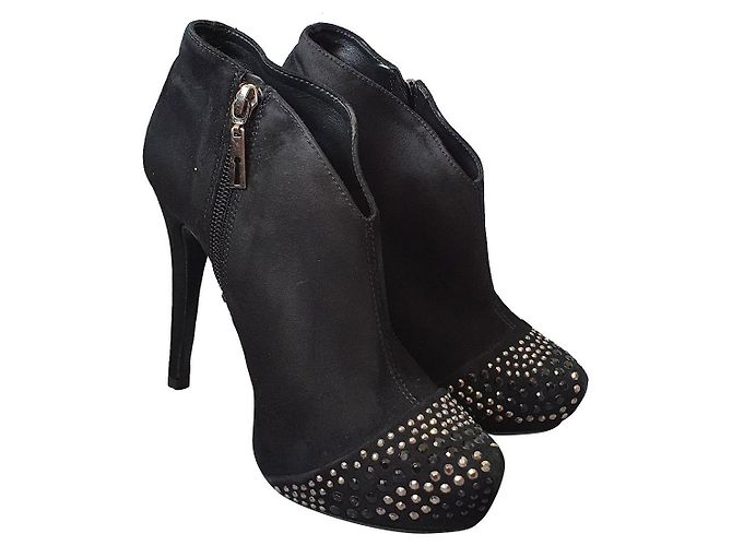 Sapatos de salto Schutz em camurça preta tamanho 37 Preto