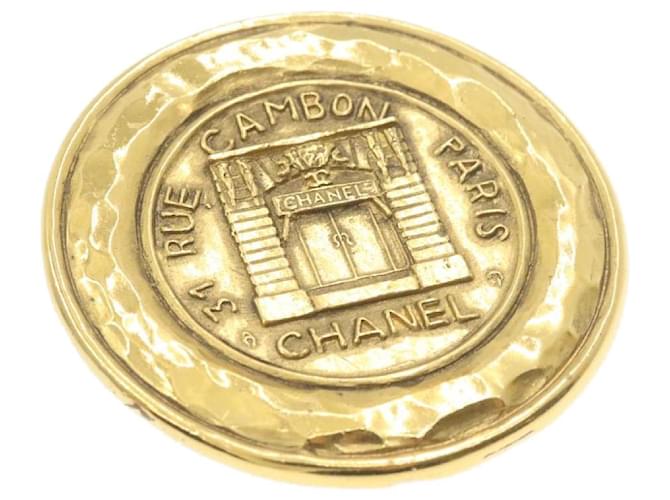 Chanel 31 Rue Cambon Brooch Gold Tone Auth go082 Dourado  ref.336082