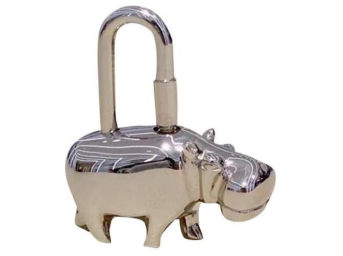 Hermès Hermes Hippo Cadena Lock Taschenanhänger Silber Hardware Metall