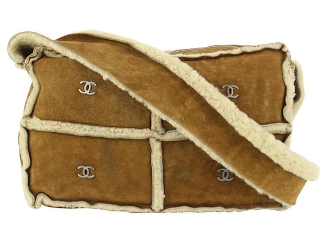 Chanel Brown Shearling CC Shoulder Bag  ref.339718