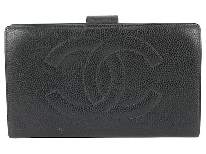 Chanel Carteira de couro preto caviar com logotipo CC com aba longa  ref.340010
