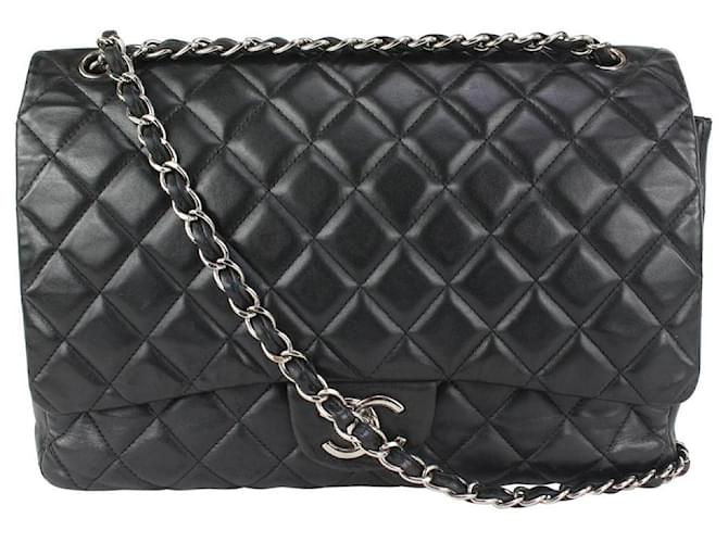 Chanel Black Quilted Lambskin Maxi Classic lined Flap Silver Chain Leather  ref.340598