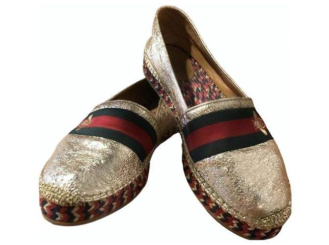 Gucci Espadrilles aus Leder Rot und Gold 37 Golden