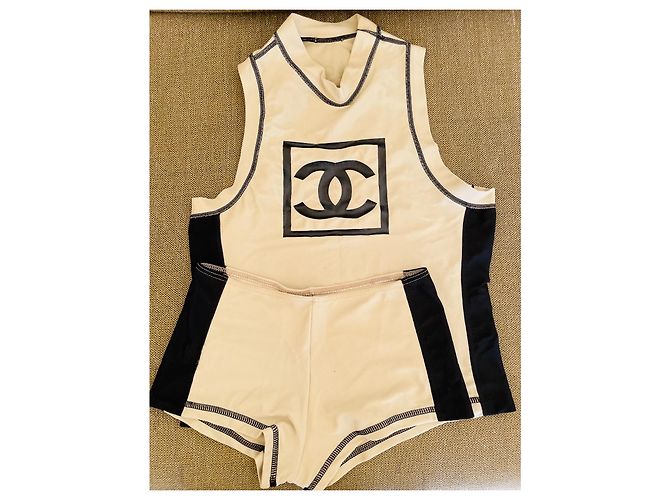 Top e shorts chanel Preto Areia