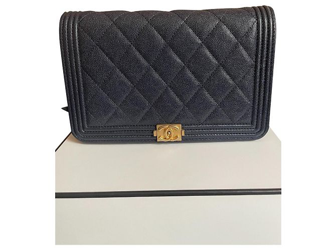 Chanel Wallet on Chain em couro azul marinho