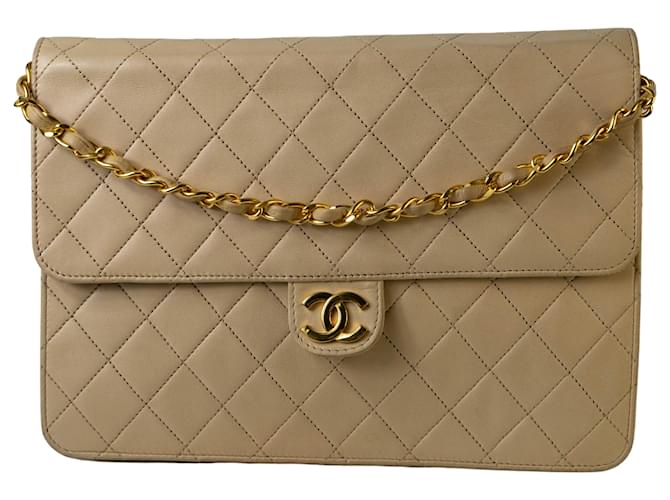 Chanel flap bag Beige Leather  ref.341910