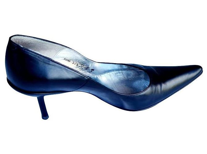 Free Lance Pumps mit Stiletto Absatz aus schwarzem Leder