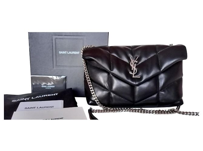 Saint Laurent Mini baiacu em pele de carneiro acolchoada